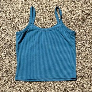 Women’s cropped tank